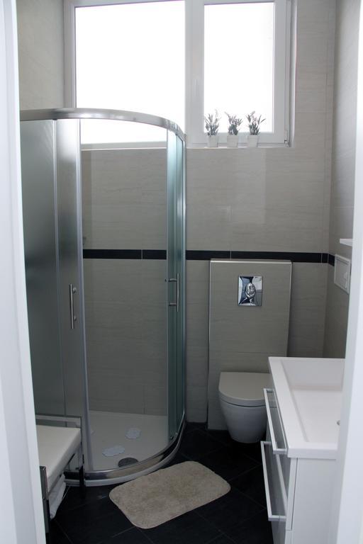 Ka Star Apartment Karlovac Ngoại thất bức ảnh